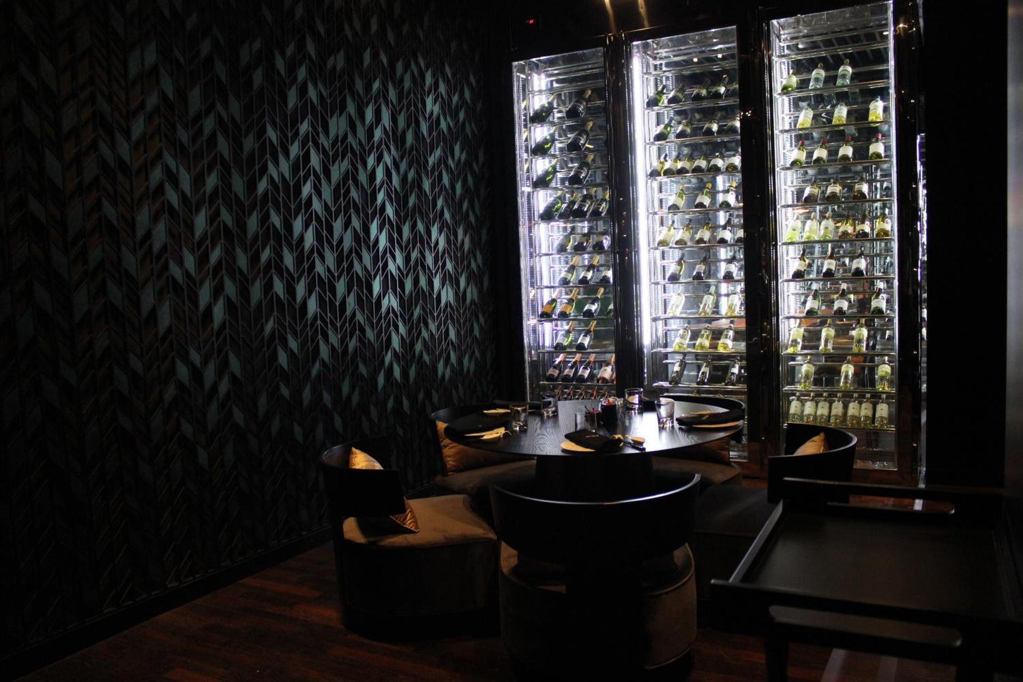 Ramee Grand Hotel And Spa Manama Luaran gambar Wine room