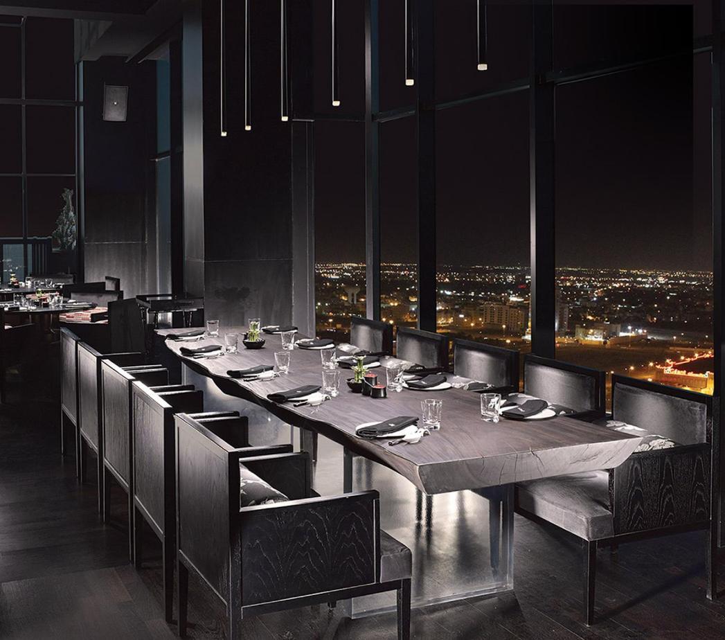 Ramee Grand Hotel And Spa Manama Luaran gambar The interior of the restaurant