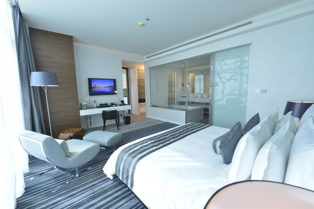 Ramee Grand Hotel And Spa Manama Bilik gambar Deluxe room