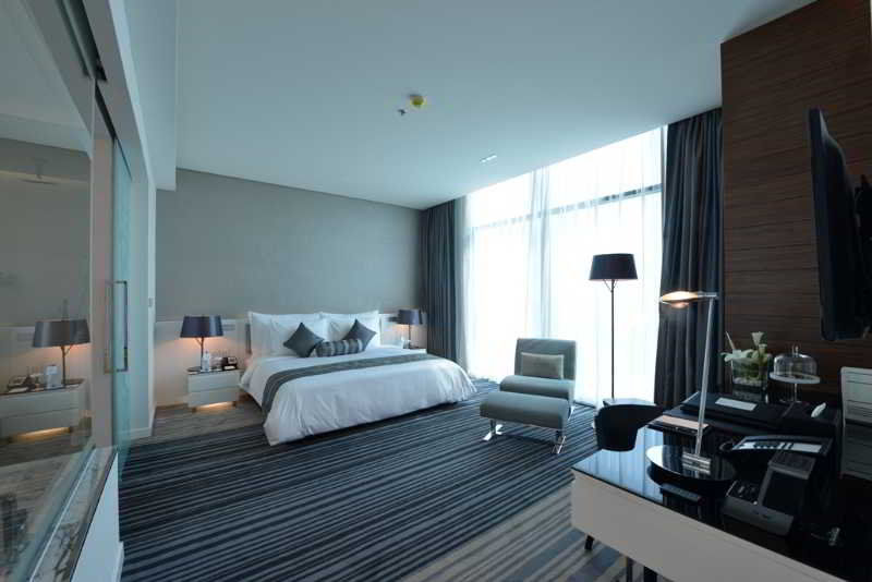 Ramee Grand Hotel And Spa Manama Luaran gambar Deluxe Suite